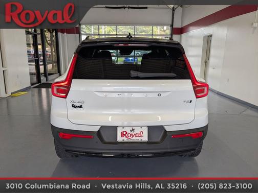 2021 Volvo XC40 T5 R-Design