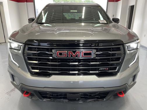 2026 GMC Acadia AWD AT4