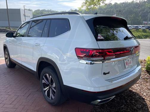 2025 Volkswagen Atlas 2.0T SE