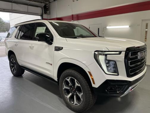 2026 GMC Yukon 4WD AT4