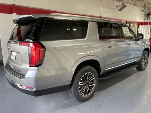 2026 GMC Yukon XL 2WD Elevation