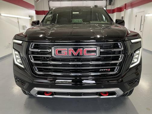 2026 GMC Yukon 4WD AT4
