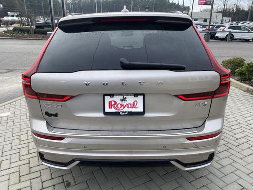 2026 Volvo XC60 Plug-In Hybrid T8 Ultra