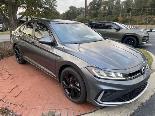 2026 Volkswagen Jetta 1.4T SE