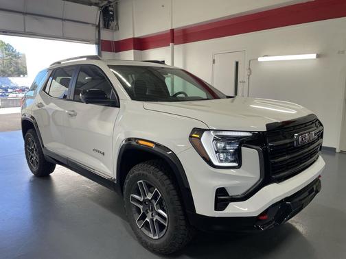 2026 GMC Terrain AWD AT4