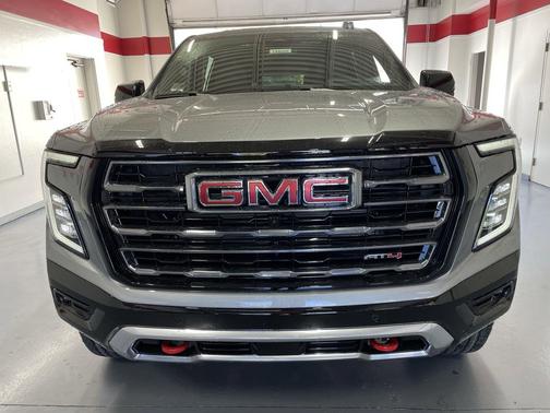 2026 GMC Yukon XL 4WD AT4