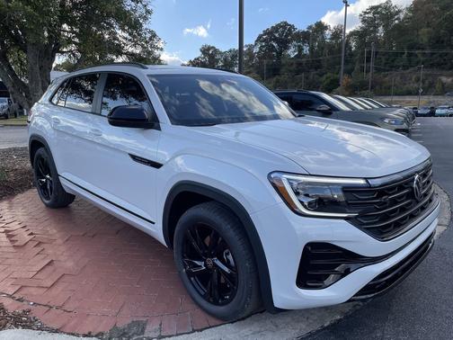 2026 Volkswagen Atlas Cross Sport 2.0T SEL