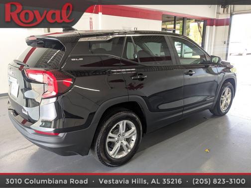 Ebony Twilight Metallic 2022 GMC Terrain SLE