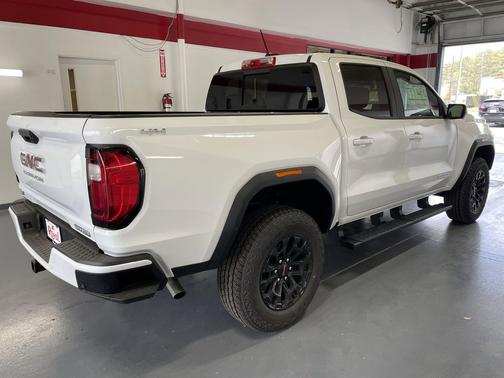 Summit White 2026 GMC Canyon Elevation