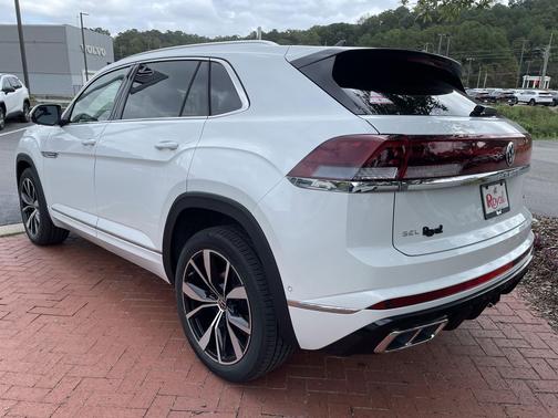 2026 Volkswagen Atlas Cross Sport 2.0T SEL Premium