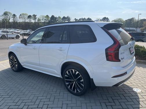 Crystal White Pearl 2026 Volvo XC90 Plug-In Hybrid Ultra Dark Theme, T8 AWD, Electric/Gasoline, 6 Seats