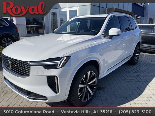 Crystal White Pearl 2026 Volvo XC90 B5 Core