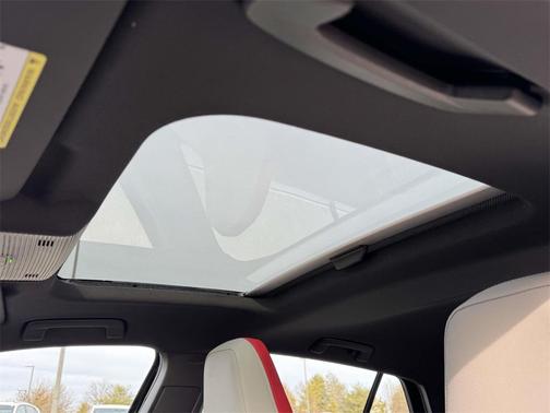 2026 Volkswagen Golf GTI 2.0T SE DSG