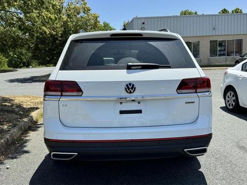 2022 Volkswagen Atlas 2.0T SE w/Technology 4MOTION