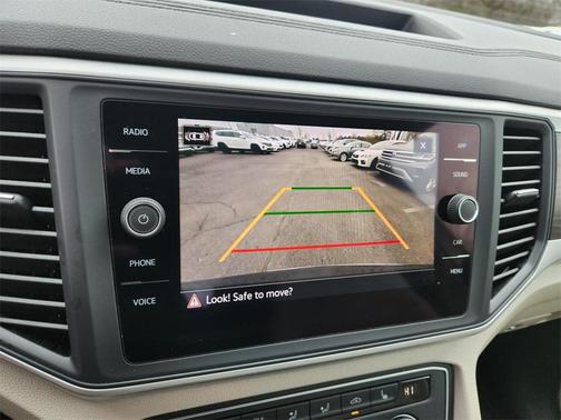 2021 Volkswagen Atlas 2.0T SE w/Technology 4MOTION