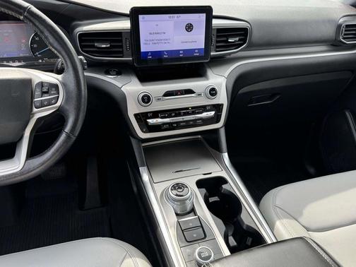 STAR WHITE MET TRI-COAT 2021 Ford Explorer XLT