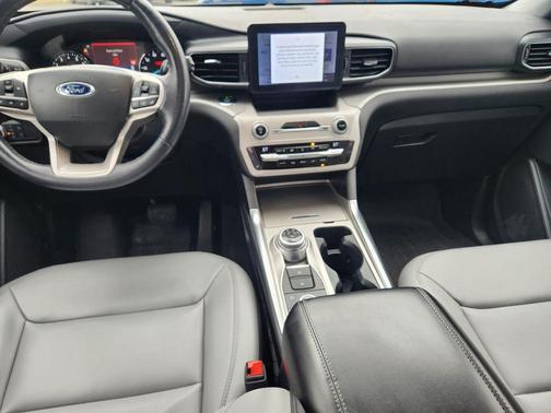 STAR WHITE MET TRI-COAT 2021 Ford Explorer XLT
