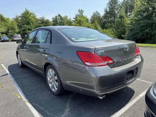 2005 Toyota Avalon XL