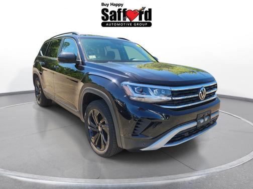 Deep Black Pearl 2023 Volkswagen Atlas 3.6L SE w/Technology