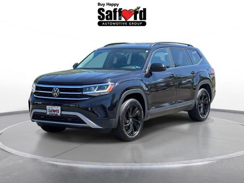 Deep Black Pearl 2023 Volkswagen Atlas 3.6L SE w/Technology