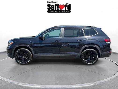 Deep Black Pearl 2023 Volkswagen Atlas 3.6L SE w/Technology