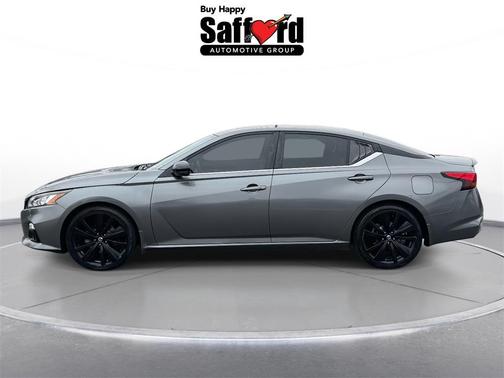 2022 Nissan Altima SR FWD