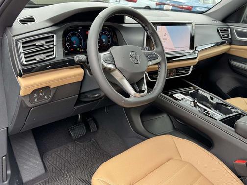 avocado green pearl 2026 Volkswagen Atlas Cross Sport 2.0T SEL