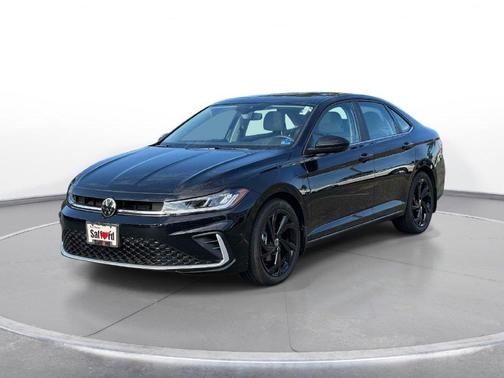 Deep Black Pearl Effect 2026 Volkswagen Jetta 1.5T SE