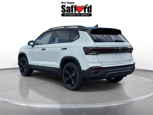 2025 Volkswagen Taos 1.5T SE Black