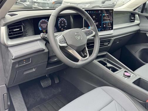 2025 Volkswagen Tiguan 2.0T SE 4MOTION