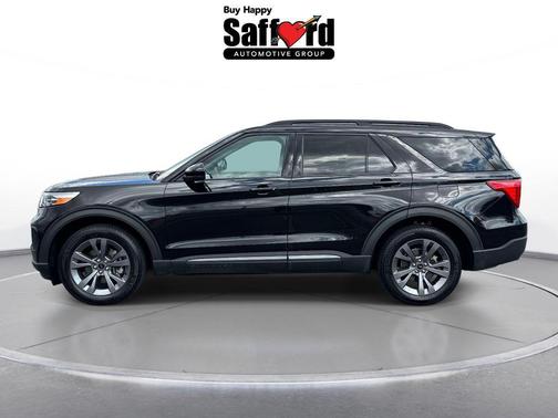 Agate Black Metallic 2022 Ford Explorer XLT