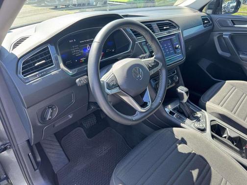 Platinum Gray Metallic 2024 Volkswagen Tiguan 2.0T S 4MOTION