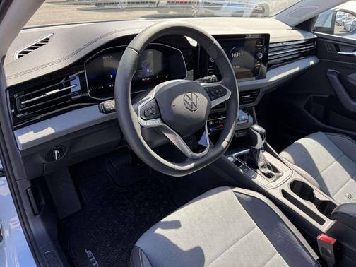 2026 Volkswagen Jetta 1.4T SE