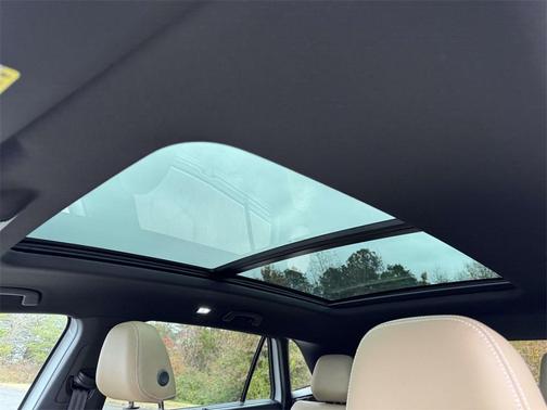 2026 Volkswagen Atlas Cross Sport 2.0T SE w/Technology 4MOTION