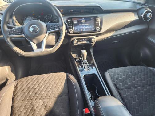 2021 Nissan Kicks SV
