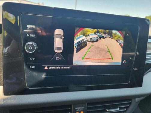 Platinum Gray Metallic 2025 Volkswagen Jetta 1.5T Sport