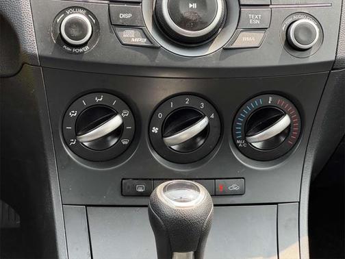 2013 Mazda Mazda3 i Sport