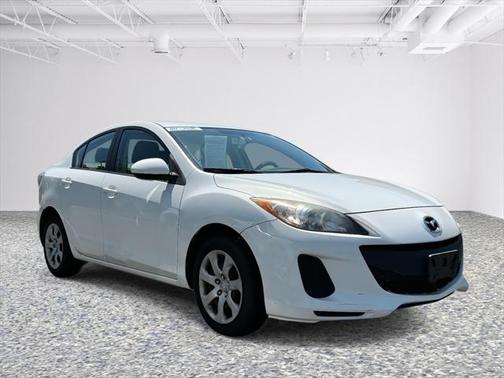 2013 Mazda Mazda3 i Sport