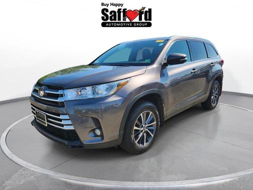 Predawn Gray Mica 2019 Toyota Highlander XLE
