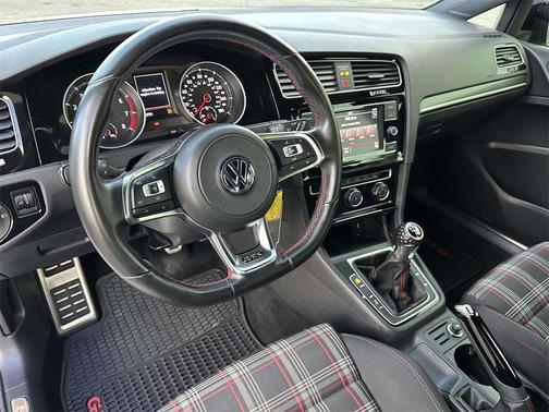 2019 Volkswagen Golf GTI 2.0T S 4-Door