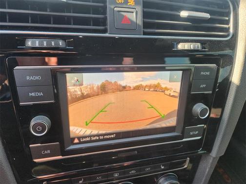 2019 Volkswagen Golf GTI 2.0T S 4-Door