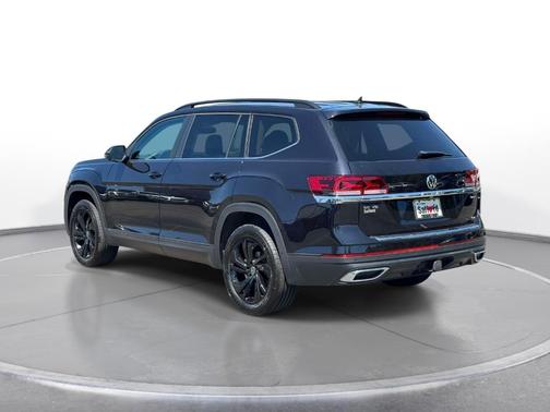 Deep Black Pearl Effect 2023 Volkswagen Atlas 3.6 SE w/ Technology