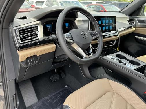 2025 Volkswagen Atlas Cross Sport 2.0T SE
