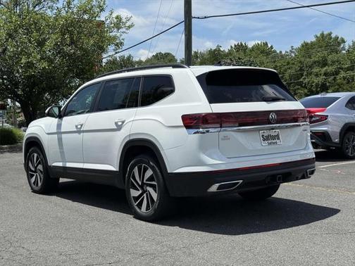 2025 Volkswagen Atlas 2.0T SE w/Technology 4MOTION