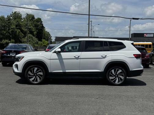 2025 Volkswagen Atlas 2.0T SE w/Technology 4MOTION