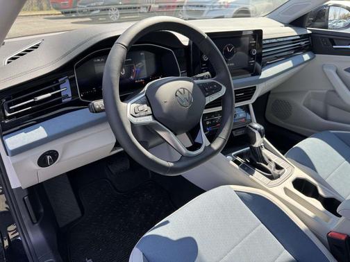 2026 Volkswagen Jetta 1.4T SE