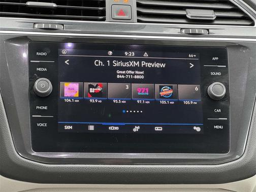 2023 Volkswagen Tiguan 2.0T SE