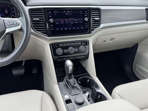 Tourmaline Blue Metallic 2023 Volkswagen Atlas 3.6L SE w/Technology