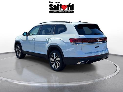 Pure White 2024 Volkswagen Atlas 2.0T SE w/Technology 4MOTION