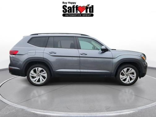 Platinum Gray Metallic 2023 Volkswagen Atlas 3.6L SE w/Technology